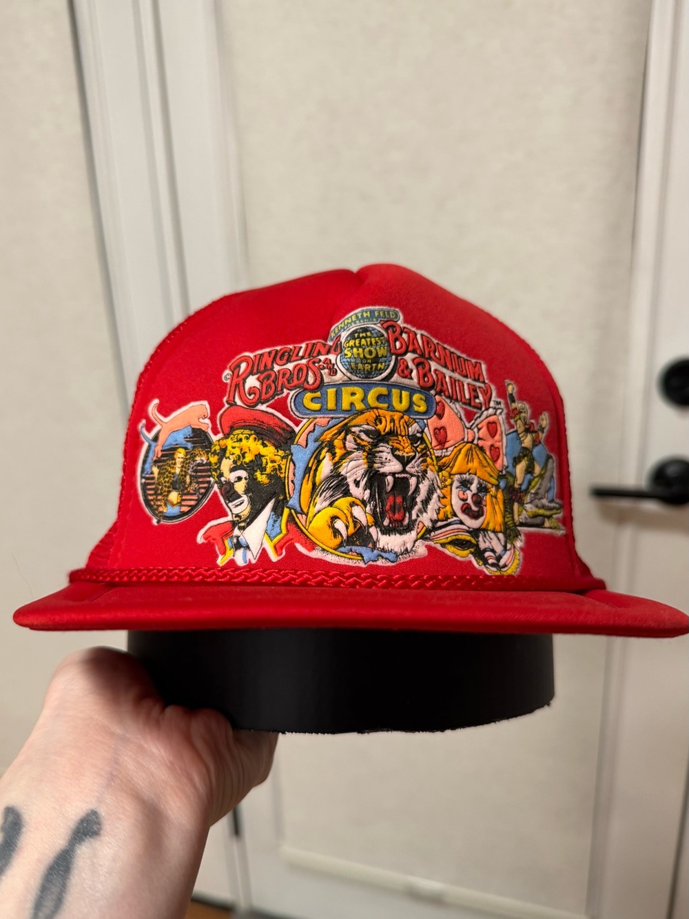 Vtg Ringling Bros. & Barnum & Bailey Circus 1986 Red Mesh Trucker Snapback Hat